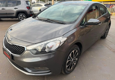 Kia Cerato 1.6 16V Aut. 2014 Cinza — foto 1 de 3