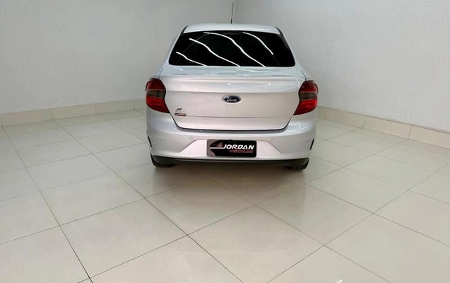 imagem-https://www.socarrao.com.br/sc-vehicle-images-prod/3210656/1787092671949-8378684_7_B_668c964ee5.jpeg
