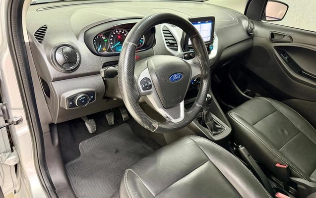 imagem-https://www.socarrao.com.br/sc-vehicle-images-prod/3210656/1787092671958-8378684_16_B_e36a946d69.jpeg