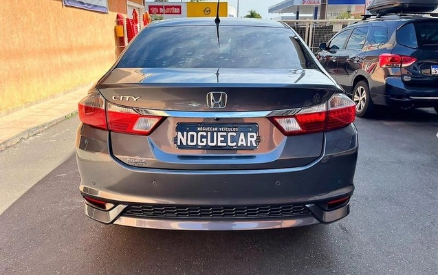 imagem-https://www.socarrao.com.br/sc-vehicle-images-prod/3210865/1787079545868-8378752_11_B_ef8d35320c.jpeg
