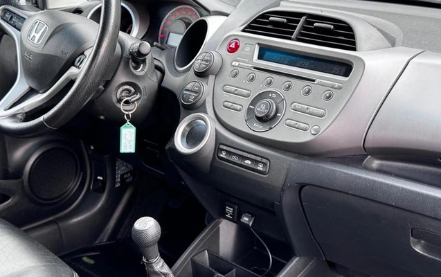 imagem-https://www.socarrao.com.br/sc-vehicle-images-prod/3211757/1786661328178-8360425_7_B_654fc68a41.jpeg