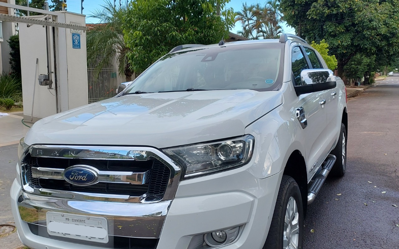 imagem-https://www.socarrao.com.br/sc-vehicle-images-prod/3212909/1786662784220-MjAyMzA0MDFfMTcxNzE1LmpwZw.jpg