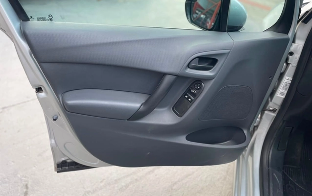 imagem-https://www.socarrao.com.br/sc-vehicle-images-prod/3214263/1787929293229-11977ef86f35464cbdd422a524fda3ad_1786666196230.jpg