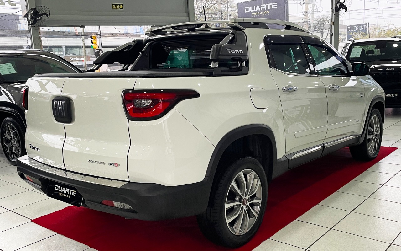 imagem-https://www.socarrao.com.br/sc-vehicle-images-prod/3215406/1786669053324-MDA4LmpwZw.jpg