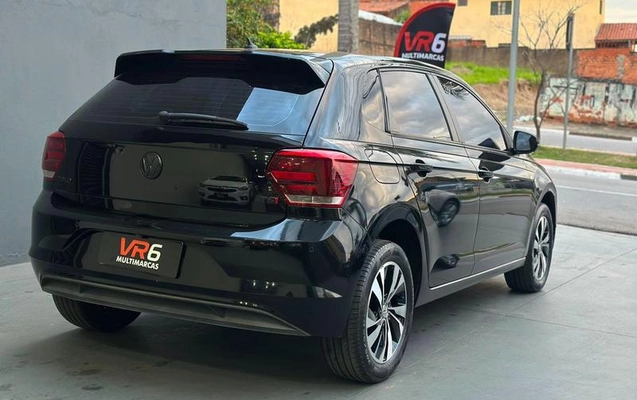 imagem-https://www.socarrao.com.br/sc-vehicle-images-prod/3215734/1790000722360-8362443_10_B_886d359dc7.jpeg