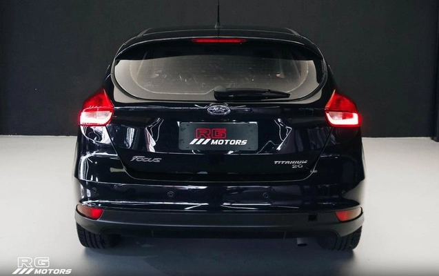 imagem-https://www.socarrao.com.br/sc-vehicle-images-prod/3216371/1786672073650-8327701_16_B_8fa3a3d5f6.jpeg