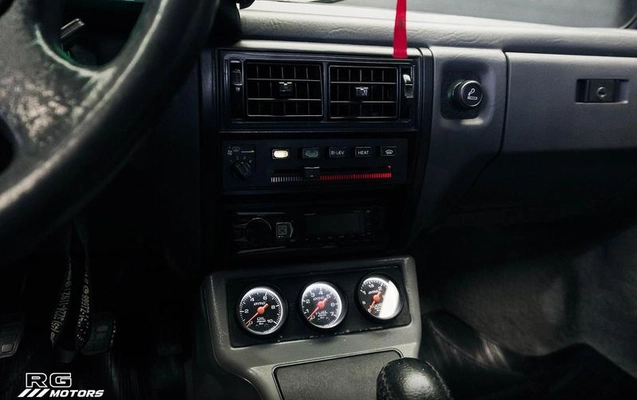 imagem-https://www.socarrao.com.br/sc-vehicle-images-prod/3216633/1786672523015-8366115_6_B_ddff77c481.jpeg