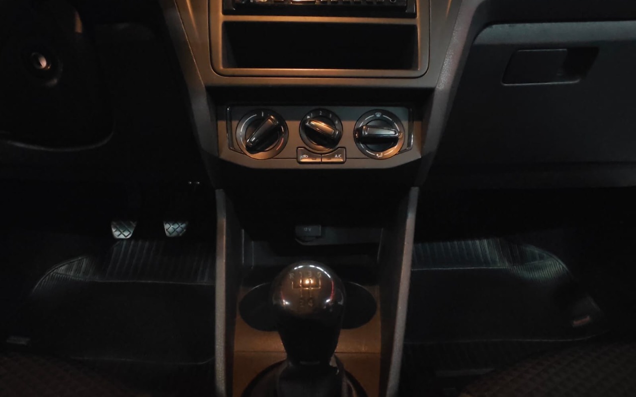 imagem-https://www.socarrao.com.br/sc-vehicle-images-prod/3217309/1786674473599-V2hhdHNBcHAgSW1hZ2UgMjAyNi0wOC0xMyBhdCAxOC4yMy4wOS5qcGVn.jpeg