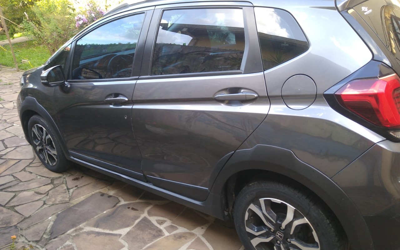 imagem-https://www.socarrao.com.br/sc-vehicle-images-prod/3226314/1787224523456-d3J2IG5vdm8gNy5qcGc.jpg