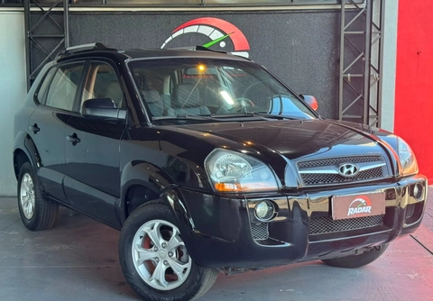 Hyundai Tucson 2.0 16V Mec. 2013 Preto — foto 1 de 3