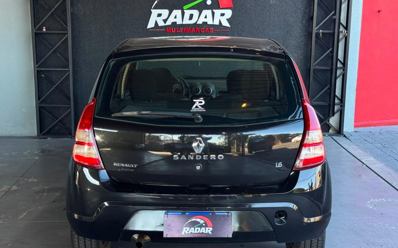 imagem-https://www.socarrao.com.br/sc-vehicle-images-prod/3226484/1786708681675-V2hhdHNBcHAgSW1hZ2UgMjAyNi0wOC0xNCBhdCAwOC41My40NSAoMSkuanBlZw.jpeg
