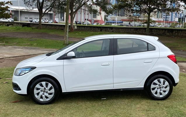 imagem-https://www.socarrao.com.br/sc-vehicle-images-prod/3226875/1786709742126-003_5189cee0ec40025aef6e9c0595c7ff81.jpg