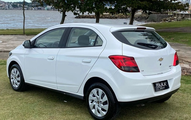 imagem-https://www.socarrao.com.br/sc-vehicle-images-prod/3226875/1786709742127-003_79d6b52015bc275d06481e1d5d71d82f.jpg