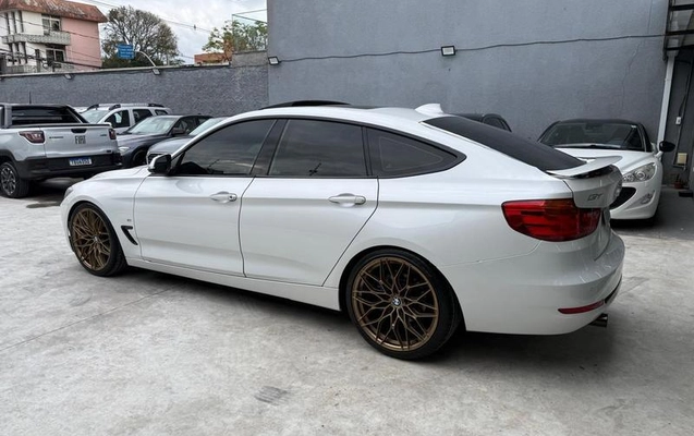 imagem-https://www.socarrao.com.br/sc-vehicle-images-prod/3227016/1786710445031-8376792_9_B_659889fcd8.jpeg