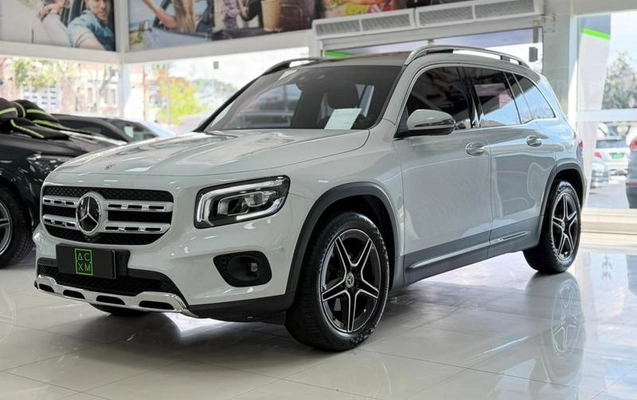 imagem-https://www.socarrao.com.br/sc-vehicle-images-prod/3227088/1789042450765-8379237_10_B_439594d3fc.jpeg