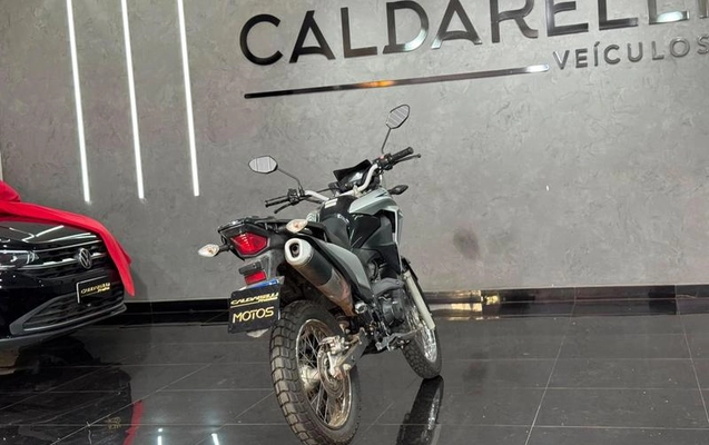 imagem-https://www.socarrao.com.br/sc-vehicle-images-prod/3227093/1788543797785-8377967_4_B_7e3b08ec76.jpeg