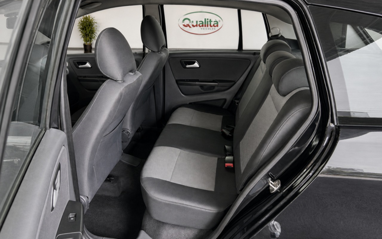 imagem-https://www.socarrao.com.br/sc-vehicle-images-prod/3227347/1788380093994-MTMucG5n.png