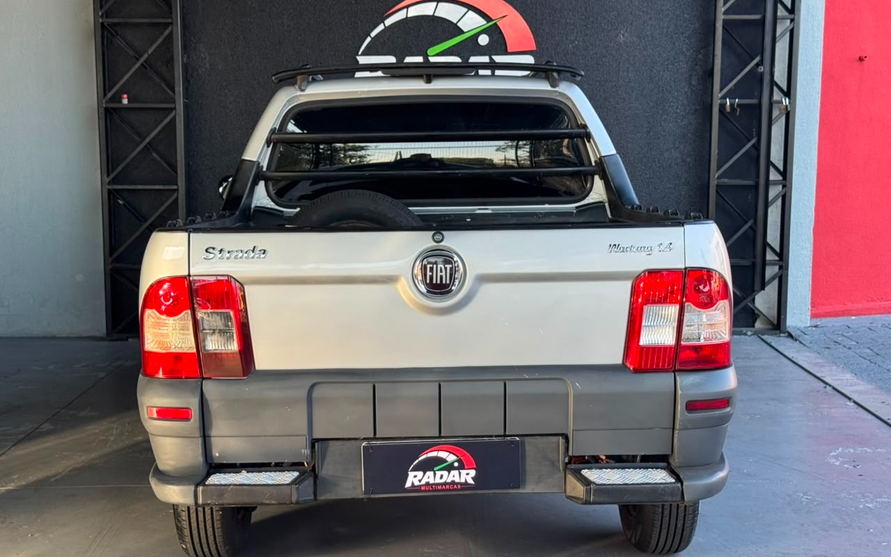 imagem-https://www.socarrao.com.br/sc-vehicle-images-prod/3227482/1786711777130-V2hhdHNBcHAgSW1hZ2UgMjAyNi0wOC0xNCBhdCAwOS4wNi40NSAoMSkuanBlZw.jpeg