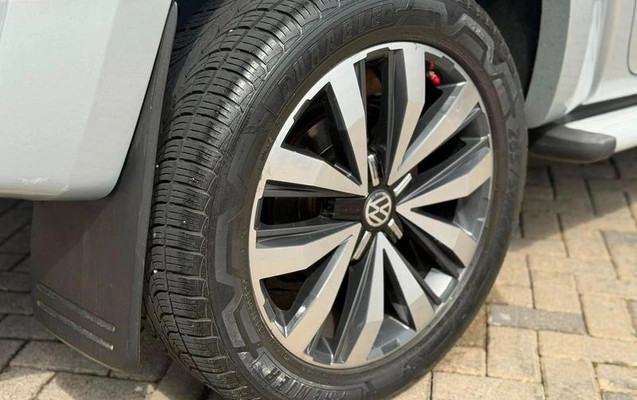 imagem-https://www.socarrao.com.br/sc-vehicle-images-prod/3227552/1790110082485-8379311_13_B_ca591b086d.jpeg
