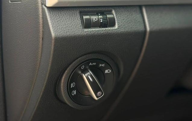 imagem-https://www.socarrao.com.br/sc-vehicle-images-prod/3227552/1790110082521-8379311_7_B_6c46d8342e.jpeg