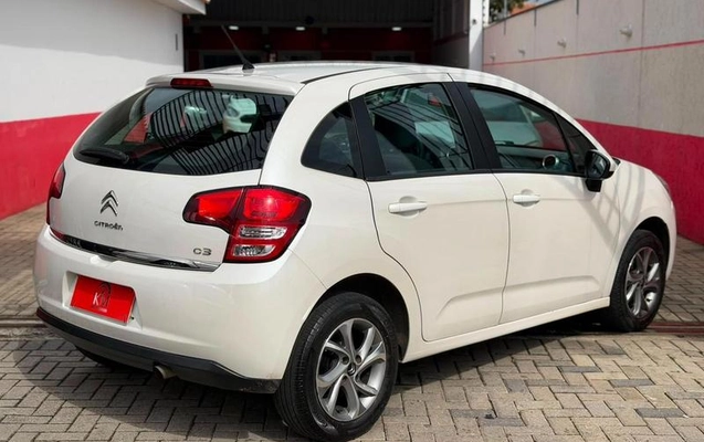 imagem-https://www.socarrao.com.br/sc-vehicle-images-prod/3227669/1790109070752-8379325_12_B_3d5622e769.jpeg