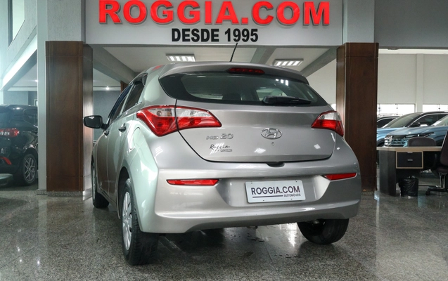 imagem-https://www.socarrao.com.br/sc-vehicle-images-prod/3227994/1787922328811-48a56267-b4c0-4ef6-840b-bb6032d8899e.jpg