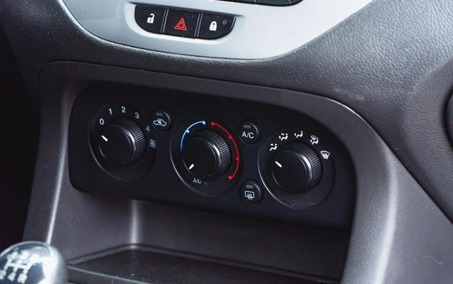 imagem-https://www.socarrao.com.br/sc-vehicle-images-prod/3228038/1788895484883-8335025_2_B_3ed8687115.jpeg