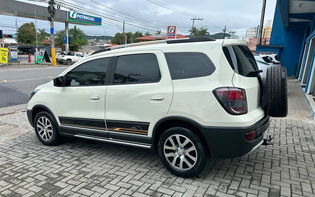 imagem-https://www.socarrao.com.br/sc-vehicle-images-prod/3228169/1786713321358-b61b1037-2d84-49f3-9dfa-140e5ffe2046.jpeg
