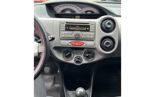 imagem-https://www.socarrao.com.br/sc-vehicle-images-prod/3228264/1786713475341-1_011047.jpg