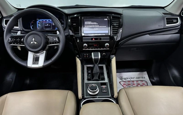 imagem-https://www.socarrao.com.br/sc-vehicle-images-prod/3228415/1789136743584-8378301_14_B_ee3d94650d.jpeg
