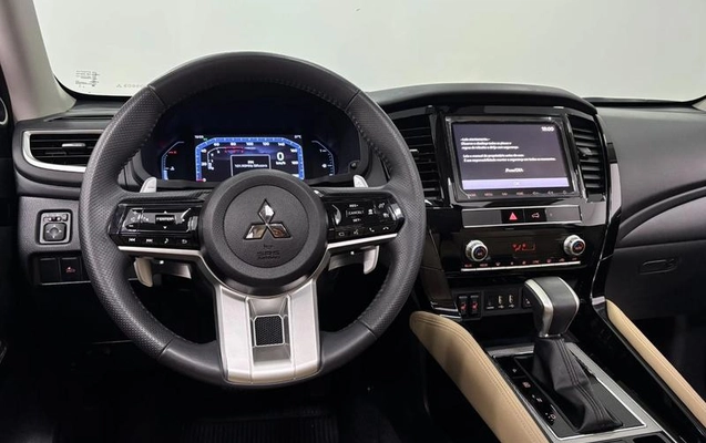 imagem-https://www.socarrao.com.br/sc-vehicle-images-prod/3228415/1789136743586-8378301_14_B_a8b3e8c88a.jpeg