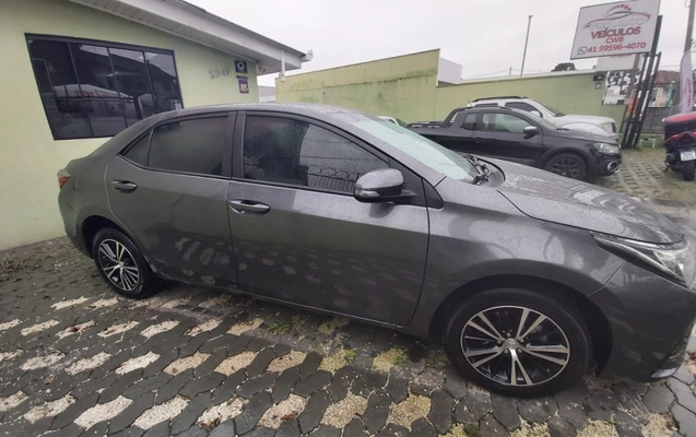 imagem-https://www.socarrao.com.br/sc-vehicle-images-prod/3228511/1786714196299-V2hhdHNBcHAgSW1hZ2UgMjAyNi0wOC0xMSBhdCAyMy4yMi40MiAoNCkuanBlZw.jpeg