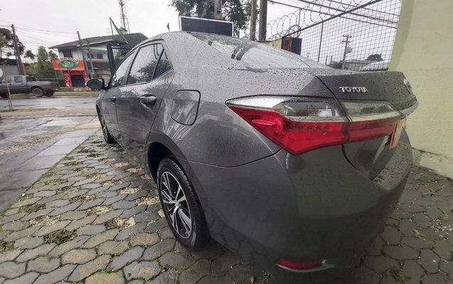 imagem-https://www.socarrao.com.br/sc-vehicle-images-prod/3228511/1786714196480-V2hhdHNBcHAgSW1hZ2UgMjAyNi0wOC0xMSBhdCAyMy4yMi40MyAoMikuanBlZw.jpeg