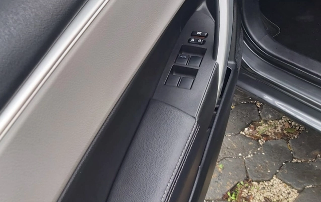 imagem-https://www.socarrao.com.br/sc-vehicle-images-prod/3228511/1786714196695-V2hhdHNBcHAgSW1hZ2UgMjAyNi0wOC0xMSBhdCAyMy4yMi40MyAoNCkuanBlZw.jpeg