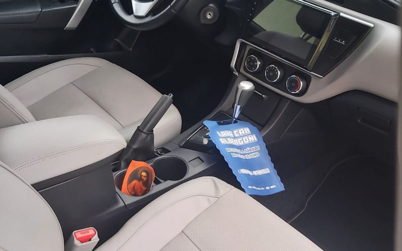 imagem-https://www.socarrao.com.br/sc-vehicle-images-prod/3228511/1786714197000-V2hhdHNBcHAgSW1hZ2UgMjAyNi0wOC0xMSBhdCAyMy4yMi40MyAoMykuanBlZw.jpeg