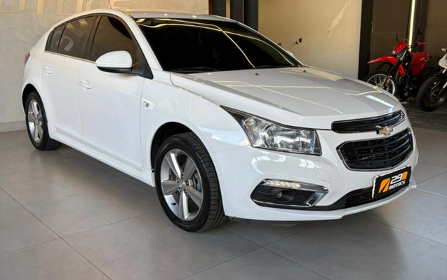 imagem-https://www.socarrao.com.br/sc-vehicle-images-prod/3228606/1786714584711-V2hhdHNBcHAgSW1hZ2UgMjAyNi0wOC0xNCBhdCAxMC4zMi40OC5qcGVn.jpeg