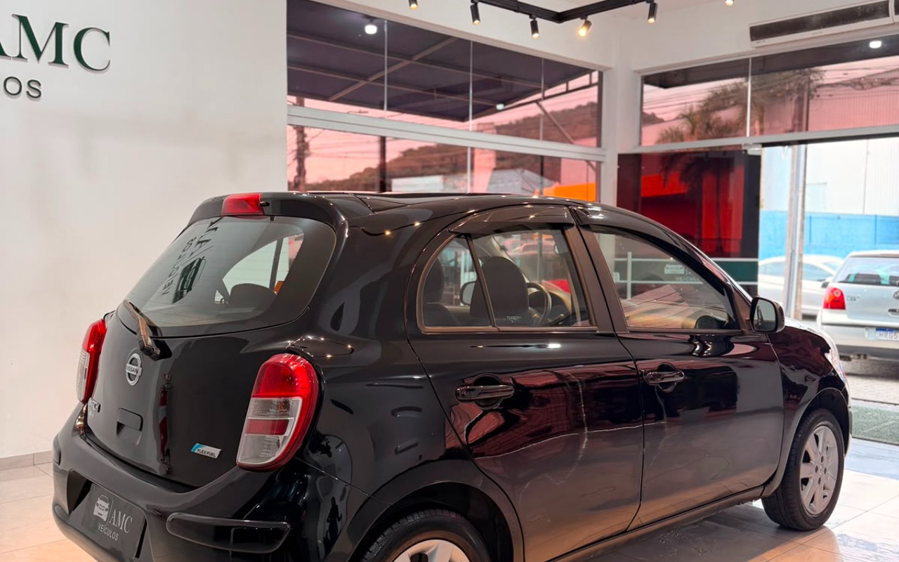 imagem-https://www.socarrao.com.br/sc-vehicle-images-prod/3228660/1786714759909-V2hhdHNBcHAgSW1hZ2UgMjAyNi0wOC0xMyBhdCAxNC40My4zMi5qcGVn.jpeg
