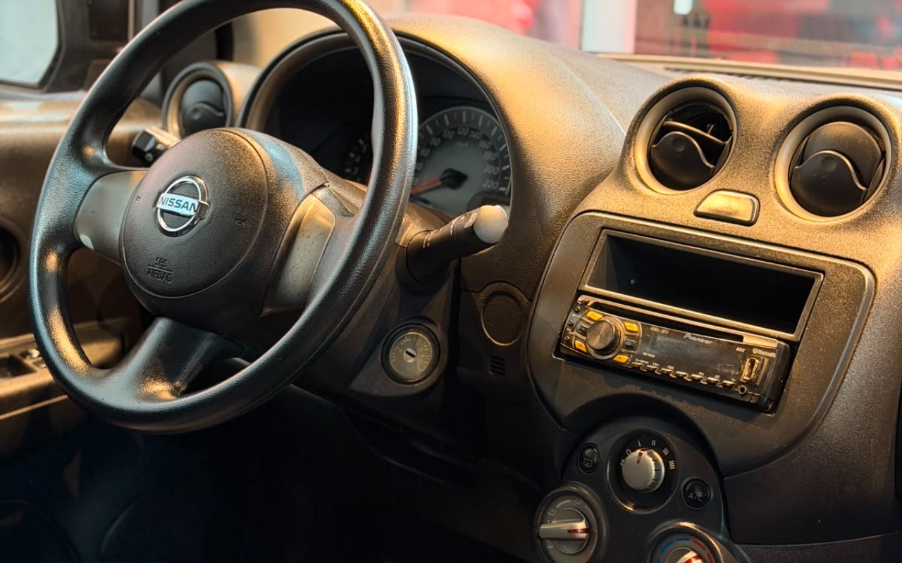 imagem-https://www.socarrao.com.br/sc-vehicle-images-prod/3228660/1786714760581-V2hhdHNBcHAgSW1hZ2UgMjAyNi0wOC0xMyBhdCAxNC40My4zNi5qcGVn.jpeg