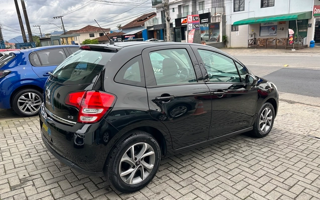 imagem-https://www.socarrao.com.br/sc-vehicle-images-prod/3228705/1786714919419-f7ad1222-ed2d-4857-ab6c-5f53eb1fdf92.jpeg