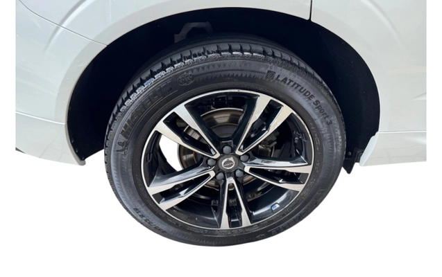 imagem-https://www.socarrao.com.br/sc-vehicle-images-prod/3228843/1786715106144-Nj3oJfBJ08HzAHIJNlT8YNEAkbWNBkfn.jpg