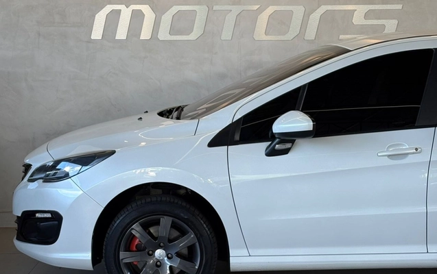 imagem-https://www.socarrao.com.br/sc-vehicle-images-prod/3228865/1786715134322-V2hhdHNBcHAgSW1hZ2UgMjAyNi0wOC0xNCBhdCAxMC40Mi40MyAoMykuanBlZw.jpeg