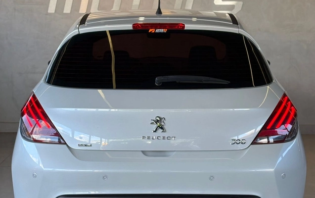 imagem-https://www.socarrao.com.br/sc-vehicle-images-prod/3228865/1786715134379-V2hhdHNBcHAgSW1hZ2UgMjAyNi0wOC0xNCBhdCAxMC40Mi40MSAoMSkuanBlZw.jpeg