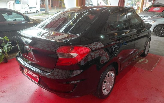 imagem-https://www.socarrao.com.br/sc-vehicle-images-prod/3229135/1786716156959-8361324_7_B_300ebf0021.jpeg