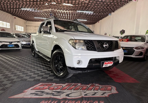 Nissan Frontier 2011 Branco — foto 1 de 3