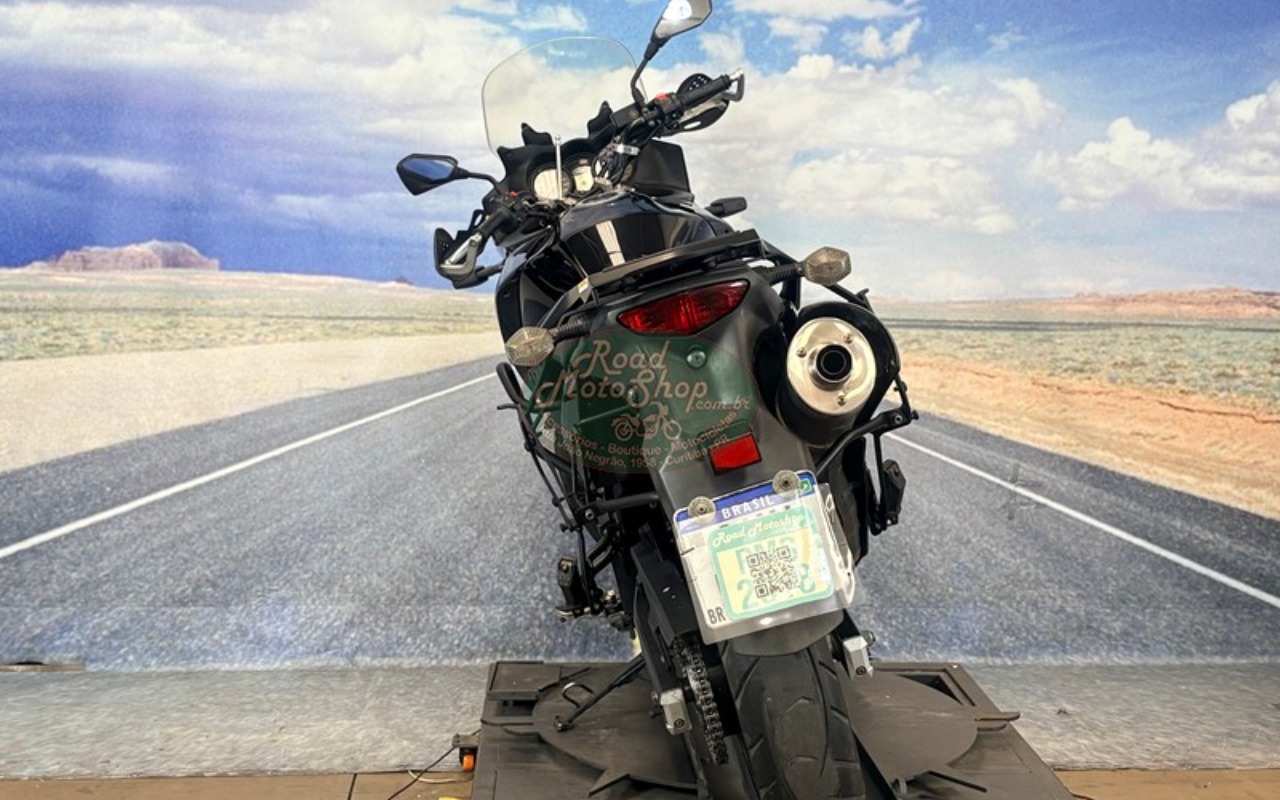 imagem-https://www.socarrao.com.br/sc-vehicle-images-prod/3229312/1786716249674-REw2NTAgMjAxMiBQUkVUQV8zMi5qcGc.jpg