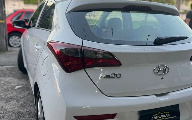 imagem-https://www.socarrao.com.br/sc-vehicle-images-prod/3229326/1786716436971-V2hhdHNBcHAgSW1hZ2UgMjAyNi0wNi0yMyBhdCAxNS40NC40Ni5qcGVn.jpeg