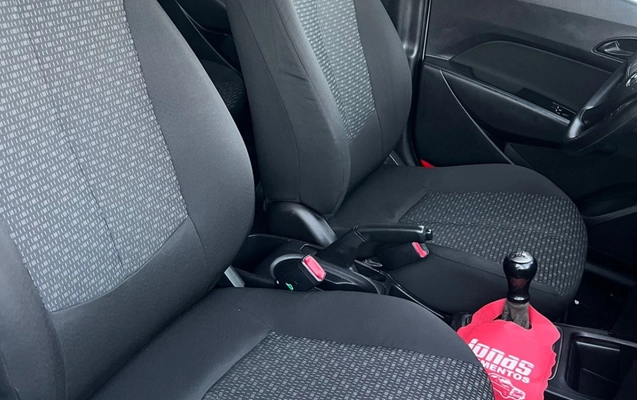 imagem-https://www.socarrao.com.br/sc-vehicle-images-prod/3229326/1786716437675-V2hhdHNBcHAgSW1hZ2UgMjAyNi0wNi0yMyBhdCAxNS40NC40NyAoNCkuanBlZw.jpeg