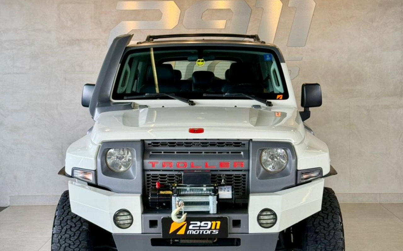 imagem-https://www.socarrao.com.br/sc-vehicle-images-prod/3229410/1786716886258-V2hhdHNBcHAgSW1hZ2UgMjAyNi0wOC0xNCBhdCAxMS4wMi4xNC5qcGVn.jpeg
