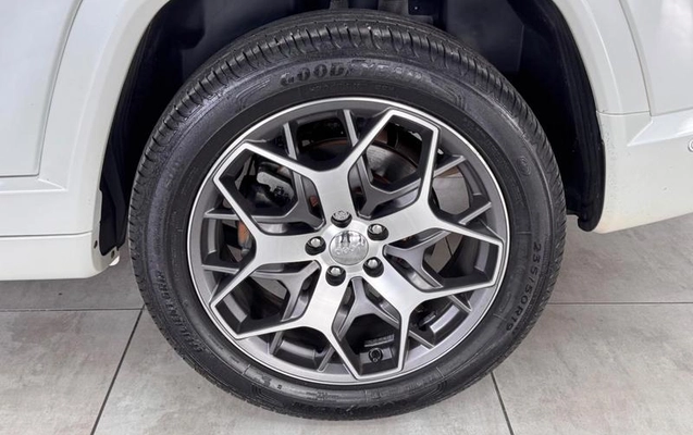 imagem-https://www.socarrao.com.br/sc-vehicle-images-prod/3230053/1789235841497-8376799_7_B_9785f61a8e.jpeg