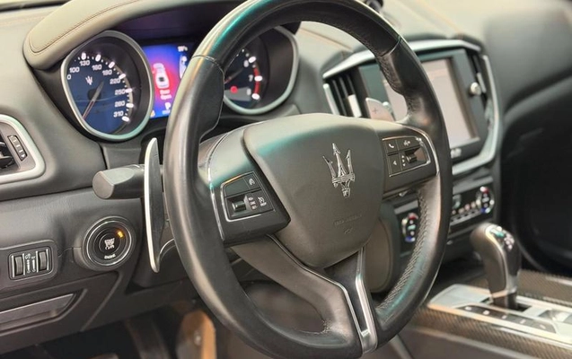 imagem-https://www.socarrao.com.br/sc-vehicle-images-prod/3230064/1787606039271-8351090_13_B_e92a536ae0.jpeg